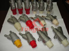 干式噴砂機噴槍類型-噴槍說明 干式噴砂機噴槍材質、加工方式主要分：鋁合金壓鑄、鐵、不銹鋼焊接、聚氨酯澆鑄等。噴槍氣口外徑一···